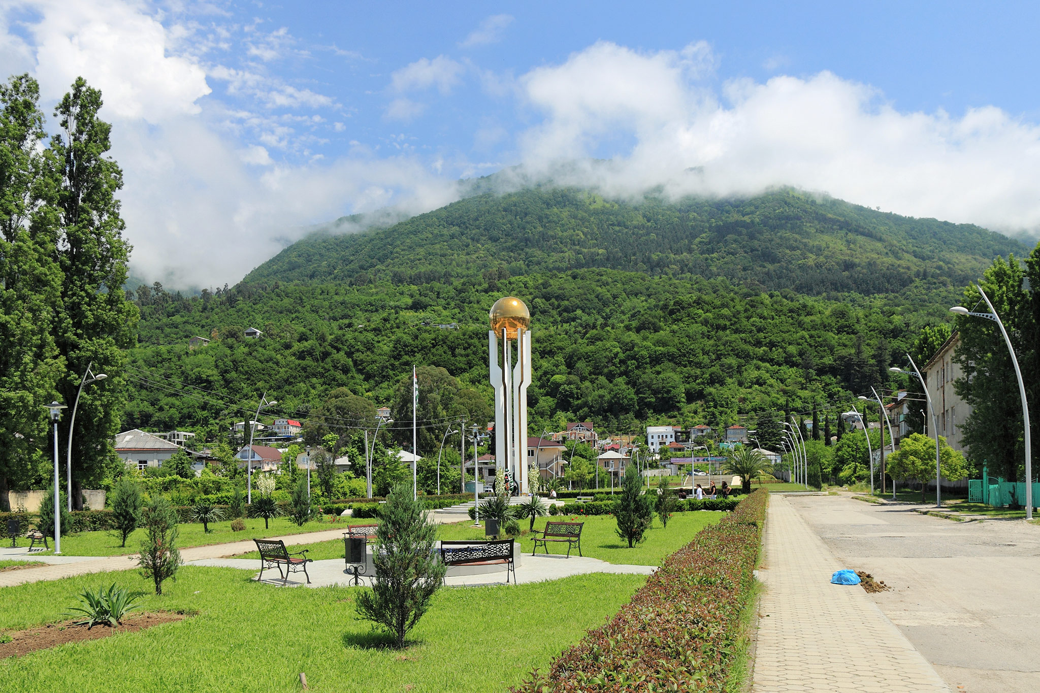 Gagra (Photo license: CC-BY-SA 4.0)
